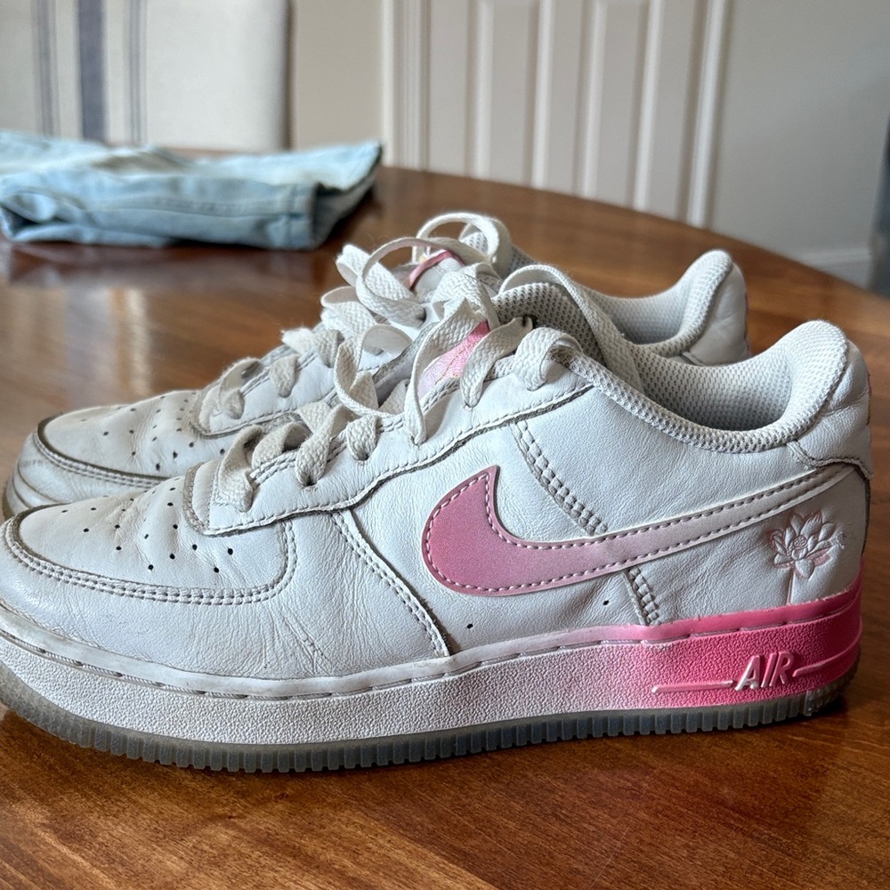 Nike Air Force 1 White and Pink Leather Shoes